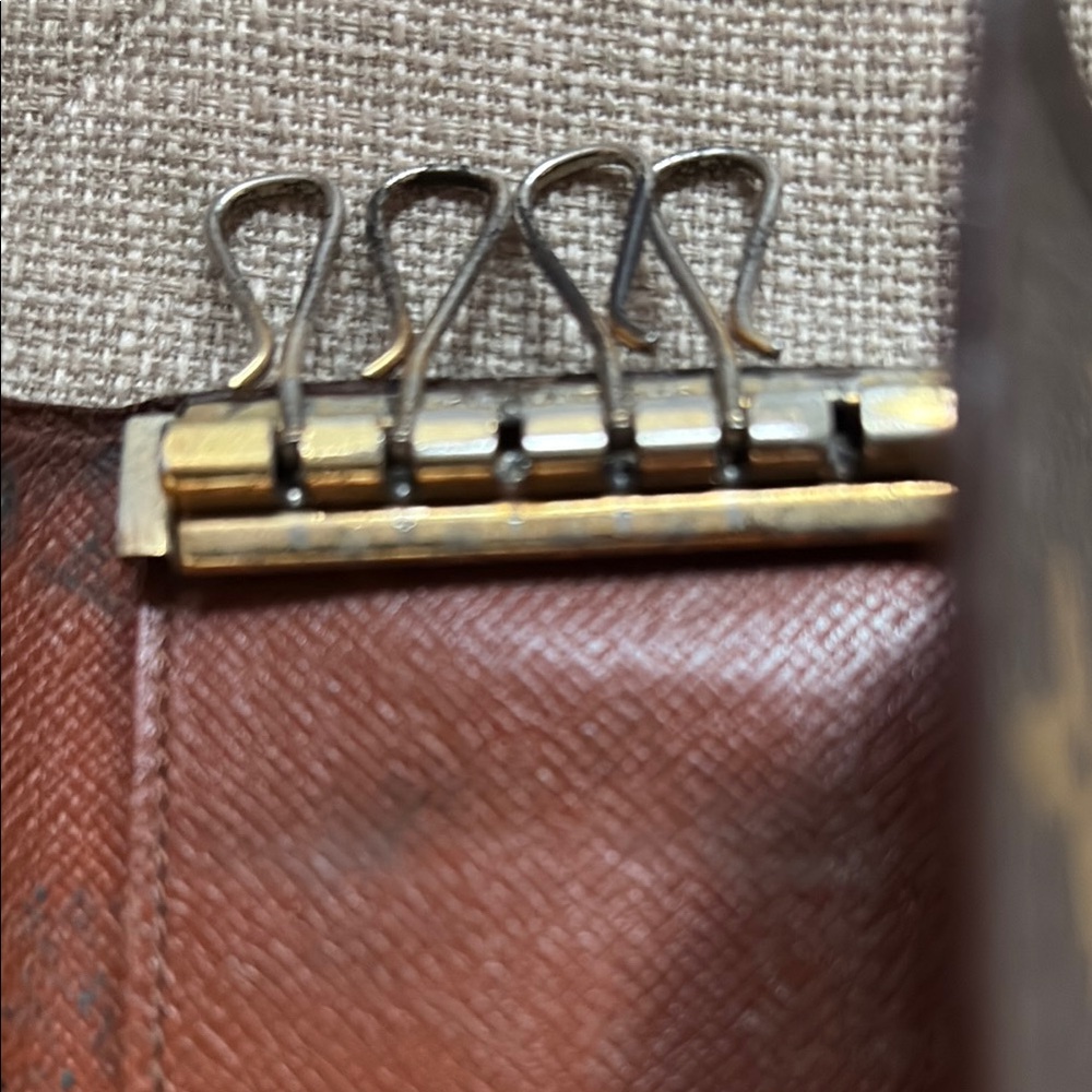 6 Key Holder Louis Vuitton Dark Brown Monogram Wallet - Picture 4 of 9